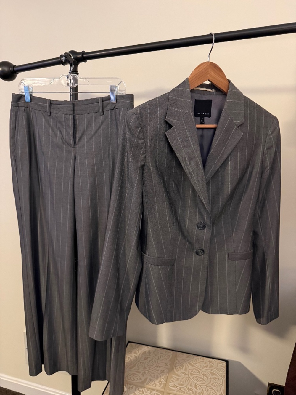 The Limited Grey Pinstripe Pantsuit 2-Piece Set Blazer Trousers